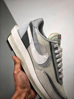 NIKE x SACAI LDWAFFLE WHITE GREY na internet