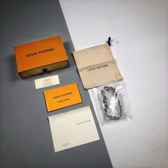 LOUIS VUITTON BRACELETE CHAIN LINK PATCHES na internet
