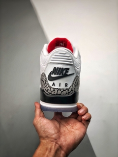 NIKE AIR JORDAN III WHITE CEMENT - comprar online