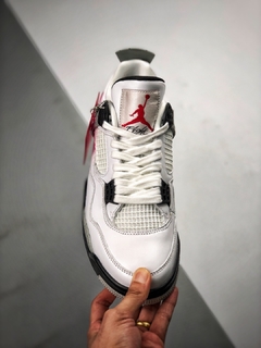 NIKE AIR JORDAN IV WHITE CEMENT - comprar online