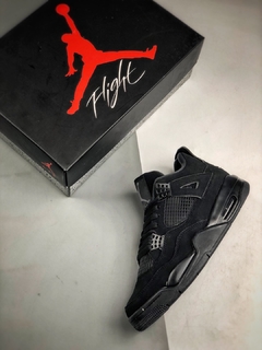 NIKE AIR JORDAN IV BLACK CAT na internet