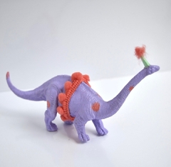 DINO CON BONETE