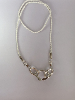 Collar Curva