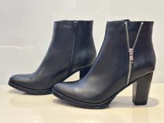 Bota Boston negra