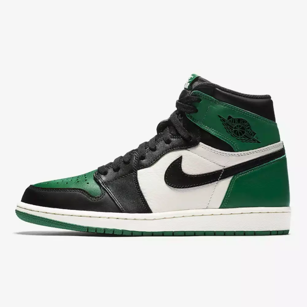 Tênis Air Jordan 1 High "Pine Green" na cor preto e verde, com detalhes em branco e preto disponível na Supernova Sneakers